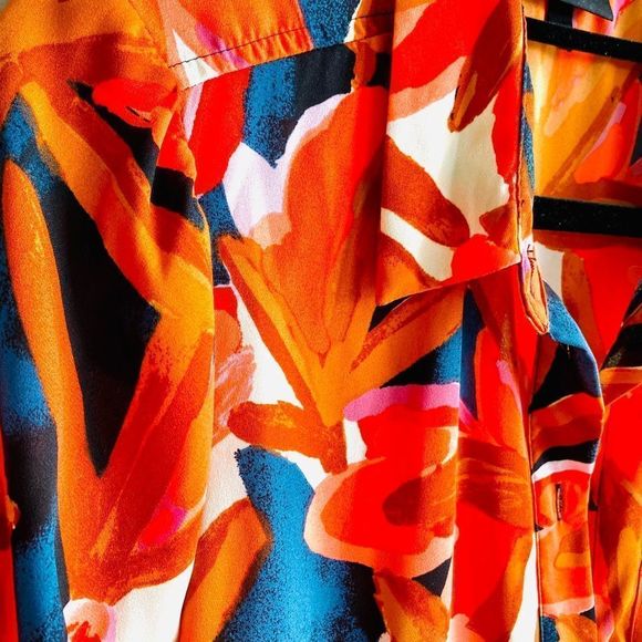 Ultra Lightweight “What to Wear” Orange /Coral/Red/Blue Design Button Down Shirt - Picture 5 of 8